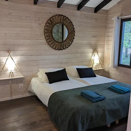 Herisson Avec Privatif Domek alpejski Biron (Dordogne)