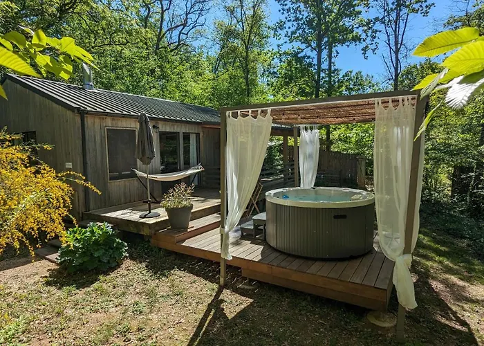 Herisson Avec Privatif Σαλέ Biron (Dordogne)